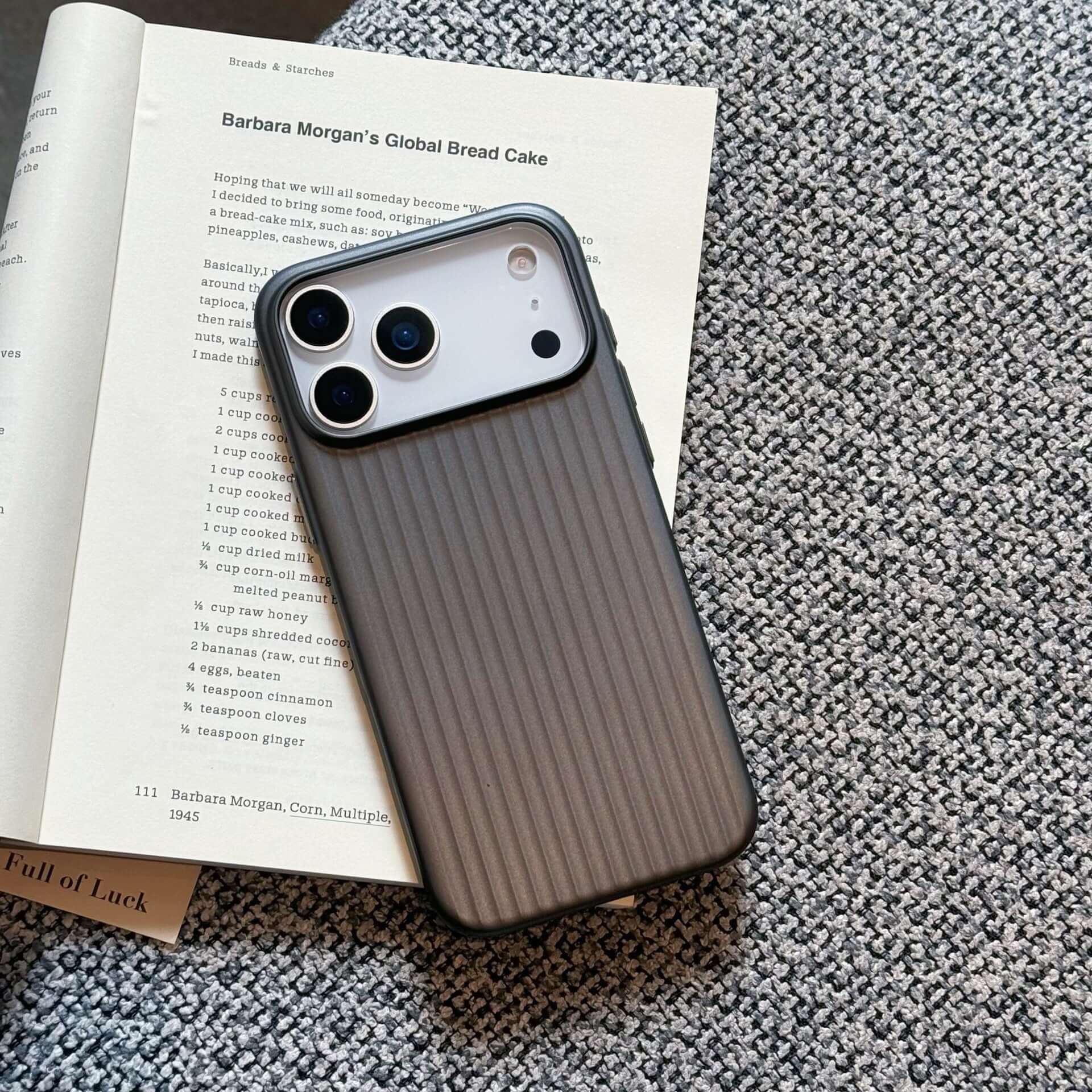 Large Hole Magnetic Drop-Resistant Protective Cover
